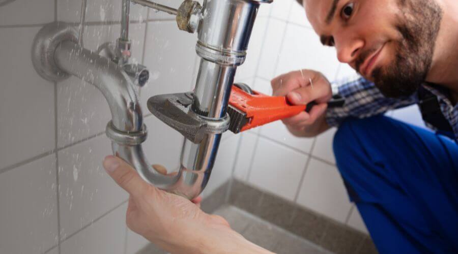 Professional same day plumber services in Amana, IA
